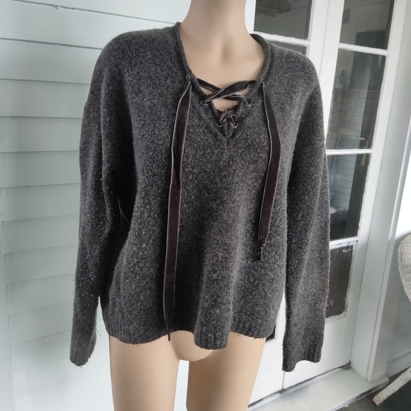 Rails Amelia Charcoal Wool Cashmere Blend Sweater Size Small - Picture 4 of 9